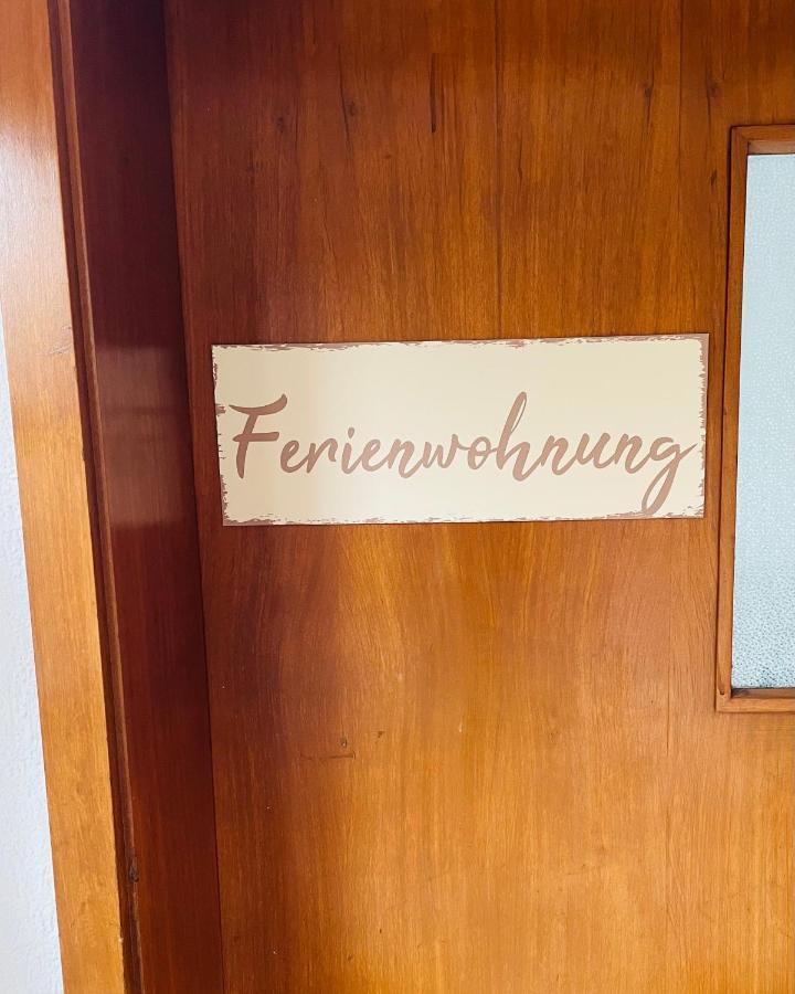 ווייקרסהיים Ferienwohnung Emma An Der Romantischen Strasse מראה חיצוני תמונה